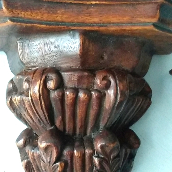 Handcarved shelves - Picture 10 of 16